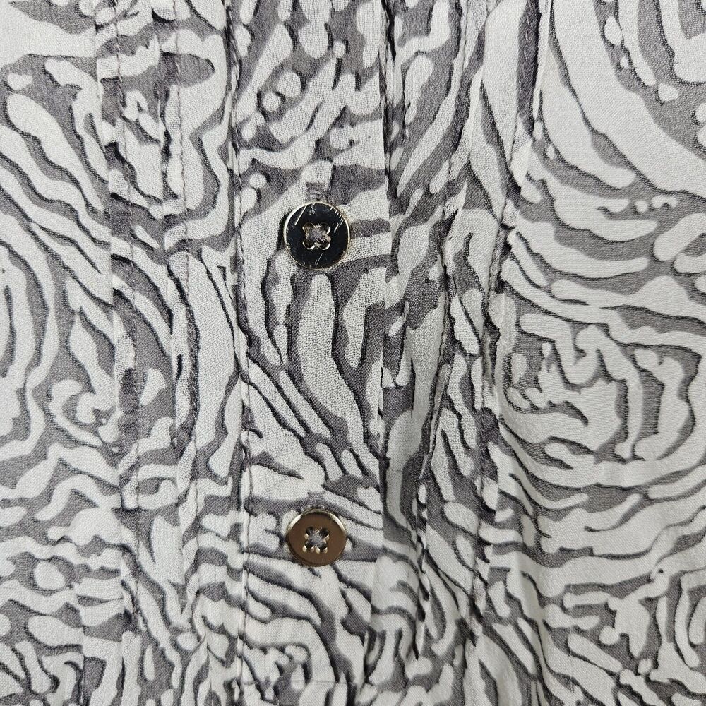 Diane Von Furstenberg Syrah Silk Blouse Size 4DVF Floral Rose Print Lined V-Neck - Picture 4 of 12